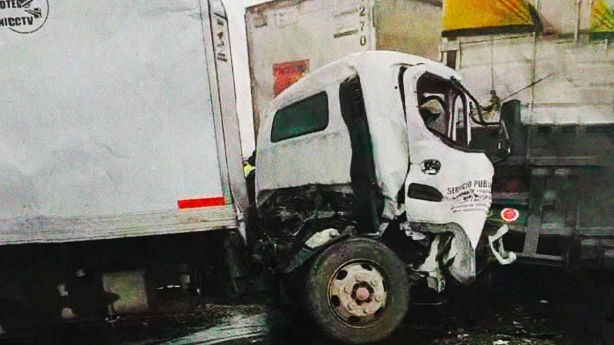 Carambola En La Autopista Arco Norte Deja A Seis Personas Heridas