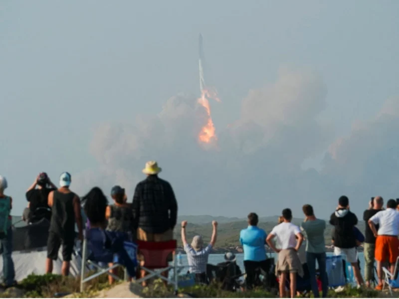 Durante su vuelo inaugural cohete Starship de SpaceX explotó en el aire.
