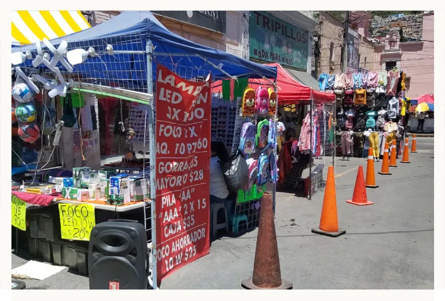 Con descuentos, buscan la regulación de vendedores ambulantes de Pachuca.