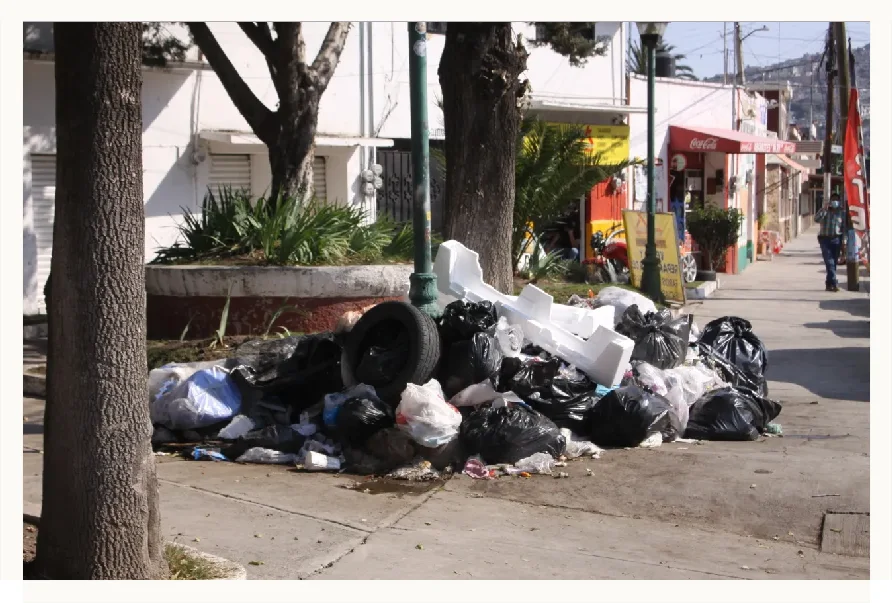 Por tirar basura en la calle, habrá multas de hasta 16 mil pesos en Pachuca.