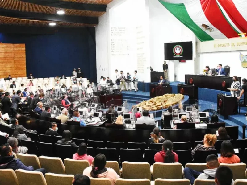 Presentan en el Congreso iniciativa para "mejorar" educación sexual en Hidalgo.