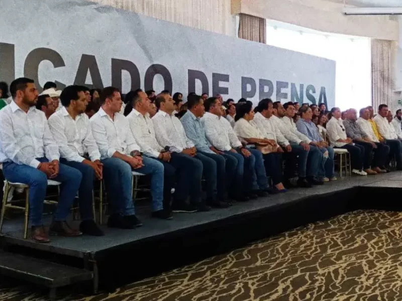 Cartel en apoyo a la dirigencia del PRI Hidalgo.