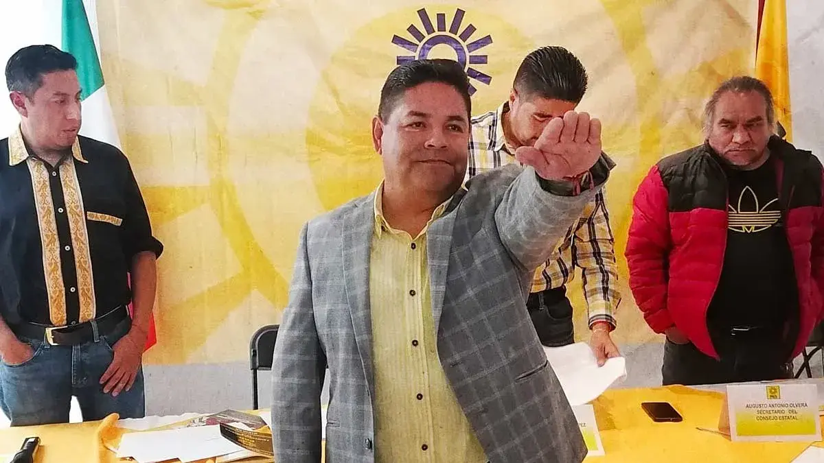 Tras ligera crisis, Jorge Pérez es el nuevo dirigente del PRD Hidalgo.