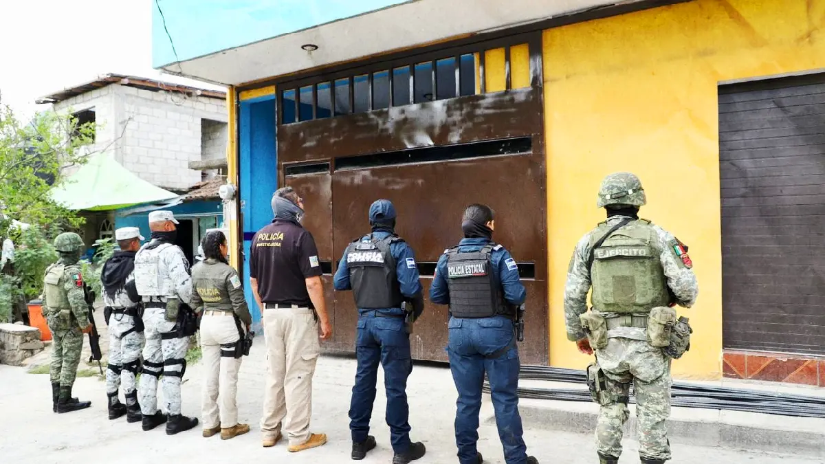 En cateos, detienen a narcomenudistas en dos municipios de la Huasteca de Hidalgo.