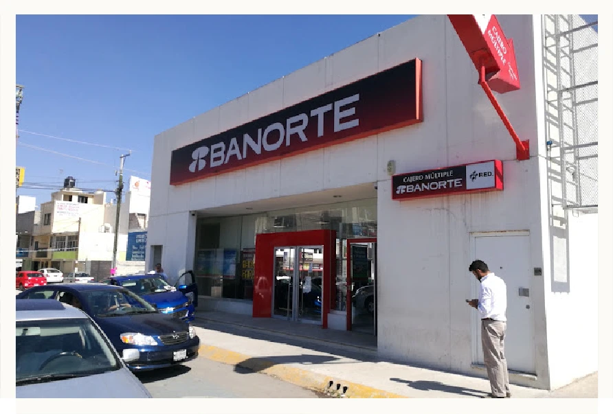 Sucursal de Banorte en Plaza Boulevard, en Tula de Allende.