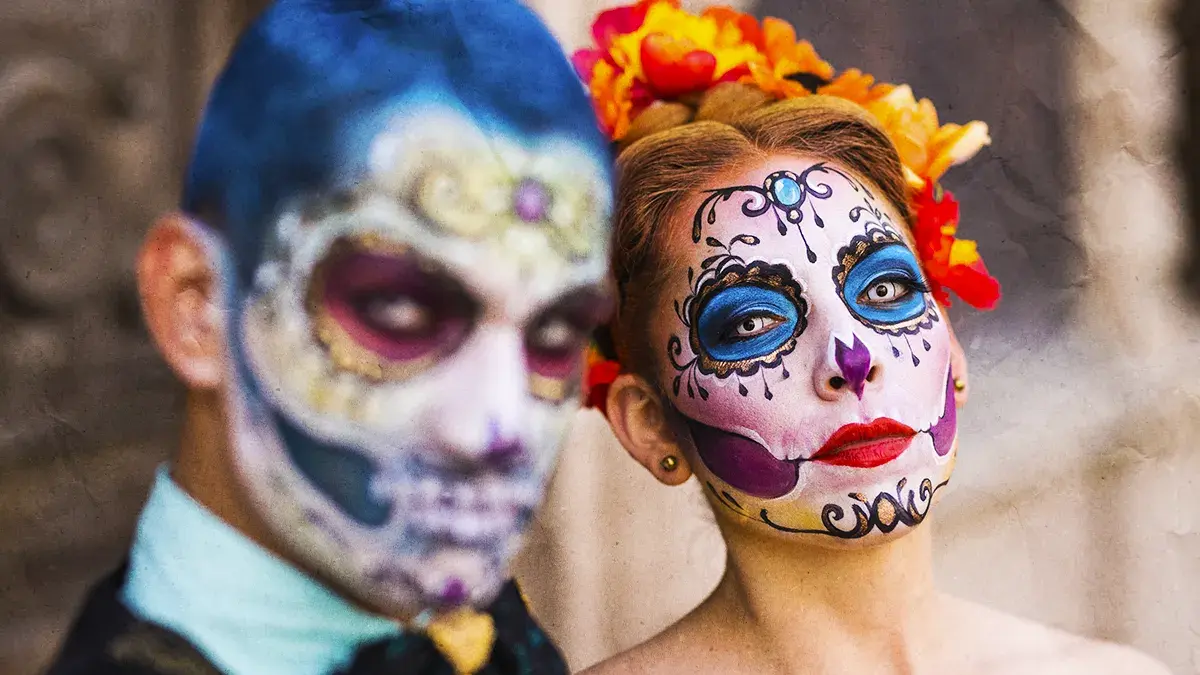 ¡Prepara tu disfraz! Asiste al desfile del Día de Muertos en Real del Monte.