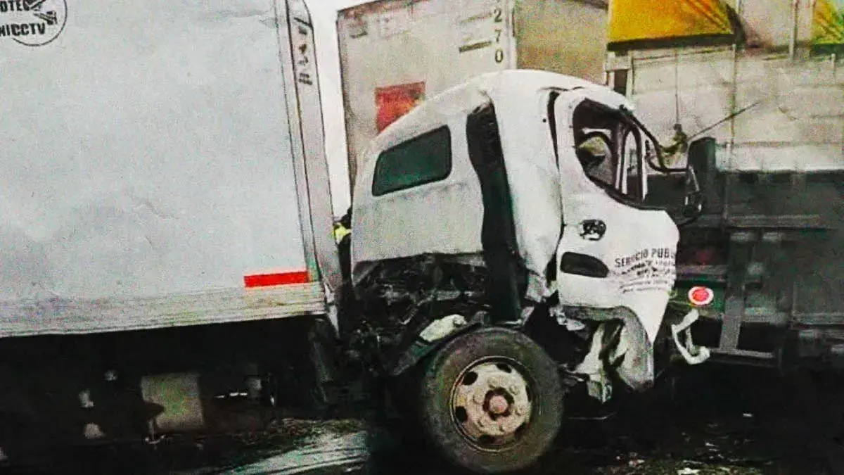 Carambola En La Autopista Arco Norte Deja A Seis Personas Heridas ...