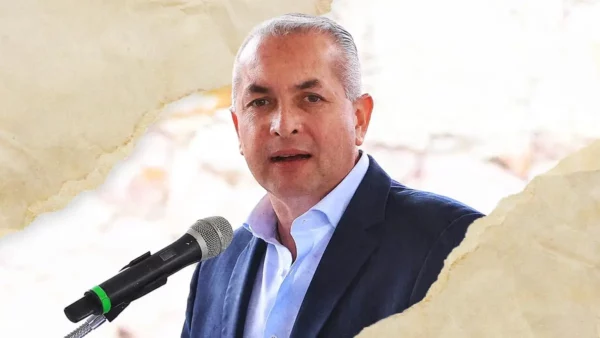 Sergio Baños justifica designación de delegados en colonias de Pachuca: “Los anteriores no trabajaban”