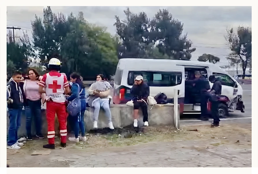 Accidente sobre la autopista México-Pachuca deja cinco personas heridas