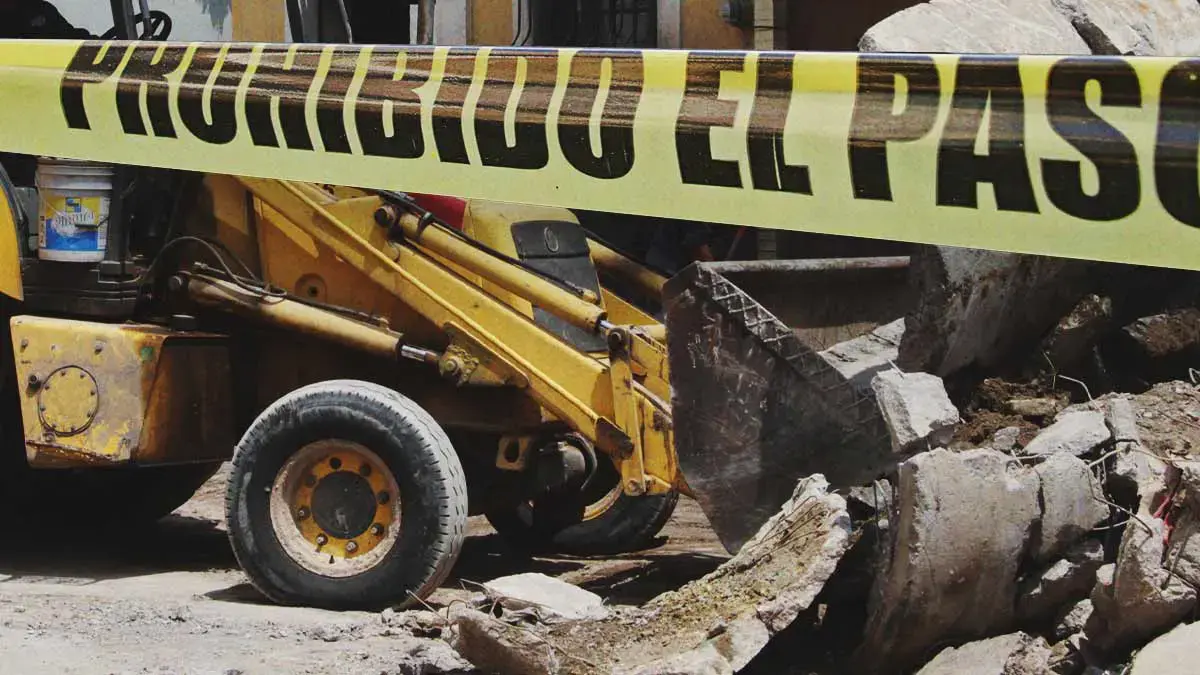 Muere otro trabajador en nueva carretera Real del Monte-Huasca; es atropellado por retroexcavadora