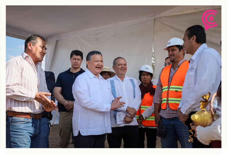 Anuncian inversión para mejorar carreteras de Tecozautla y Huichapan
