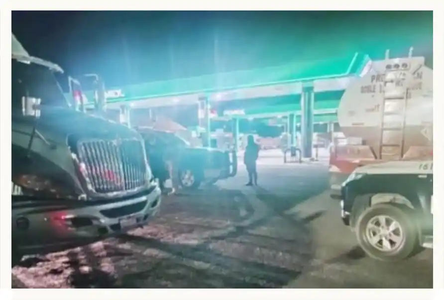 Policías y huachicoleros se enfrentan en límites entre Hidalgo y Querétaro
