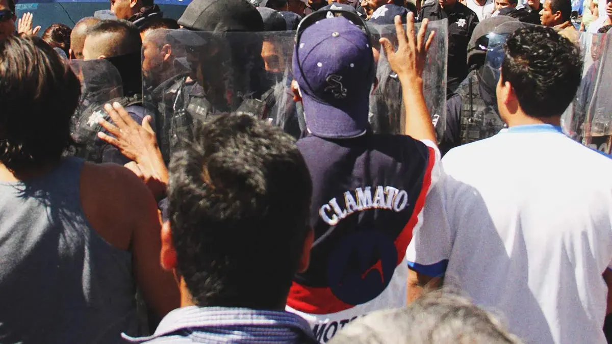 Pobladores intentan linchar a un presunto ladrón en El Arenal, Hidalgo