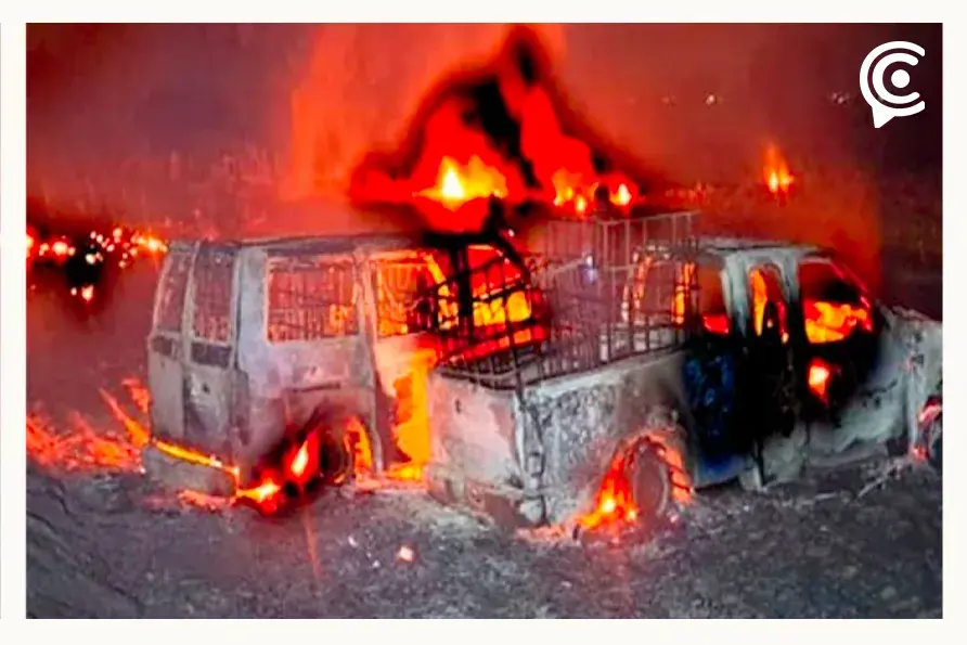 Se incendia toma clandestina y camionetas con huachicol en Ajacuba, Hidalgo 