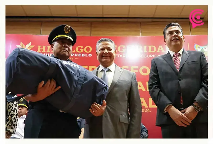 Julio Menchaca invierte 12 mdp en uniformes para la Policía Bancaria de Hidalgo