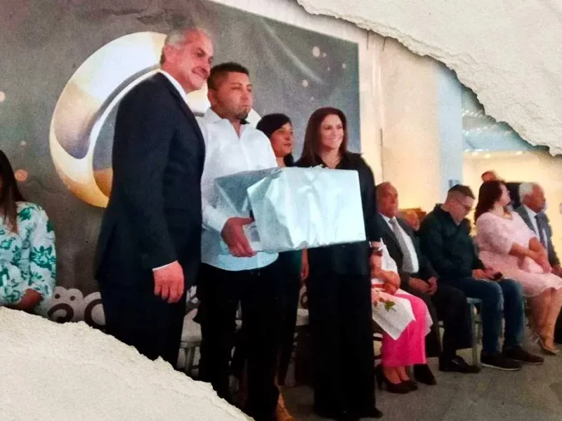 Evelin y Jesús sellaron una historia de ocho años en las bodas comunitarias de Pachuca