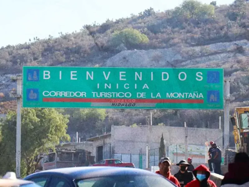 Bloquean entrada al Corredor de la Montaña de Hidalgo por obras inconclusas en Mineral del Monte