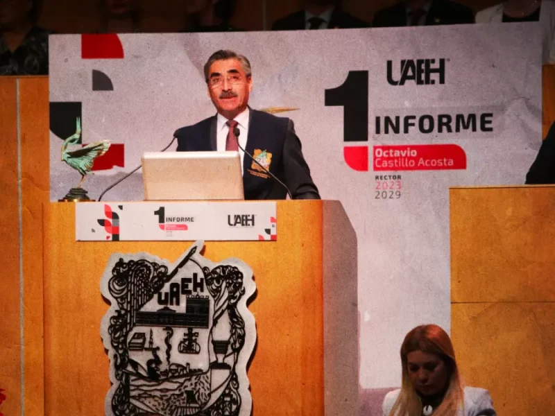 Octavio Castillo rinde Primer Informe como rector de la UAEH sin mencionar movimiento estudiantil