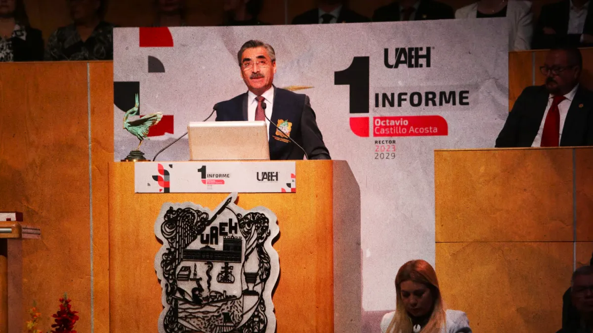 Octavio Castillo rinde Primer Informe como rector de la UAEH sin mencionar movimiento estudiantil