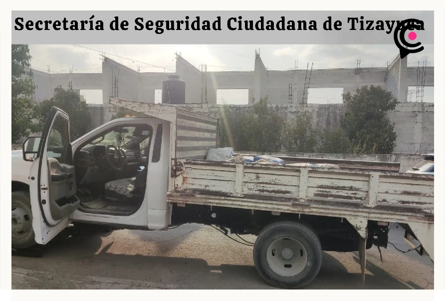 Detienen a mujer por robar camioneta con materiales de construcción en Tizayuca