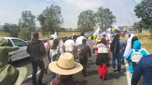 Fundadores de Morena inician marcha contra imposición de candidaturas en Hidalgo