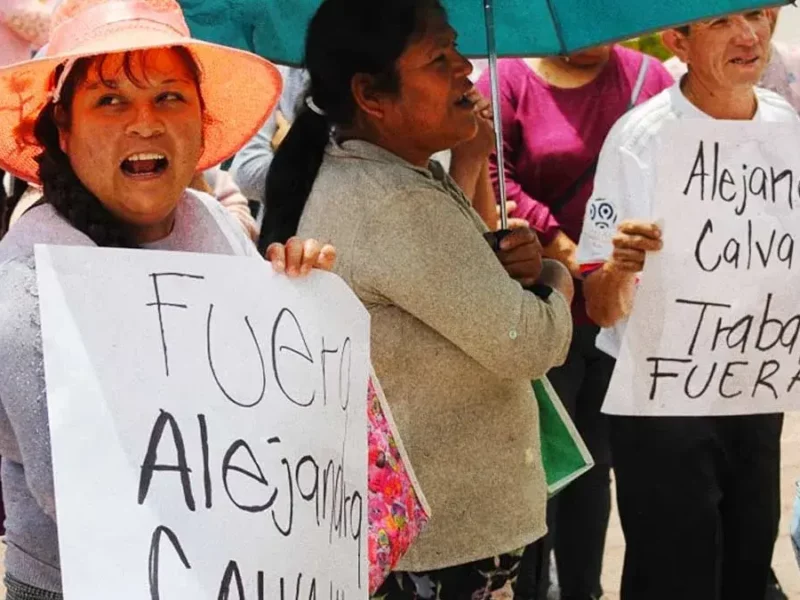 Pobladores de Mineral de la Reforma realizan manifestación por falta de agua y obras inconclusas