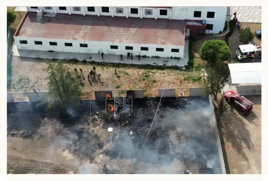 Se registra incendio en la Escuela Hijos del Ejército de Pachuca 