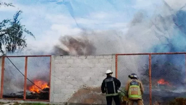 Se registra incendio en la Escuela Hijos del Ejército de Pachuca 