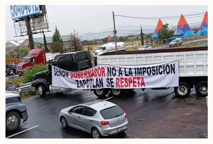 Bloquean la carretera México-Pachuca contra el triunfo de Morena en Zapotlán