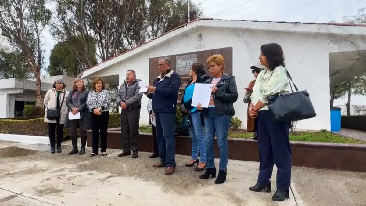 Jubilados exigen destitución de delegada en la Sección 15 del SNTE en Hidalgo