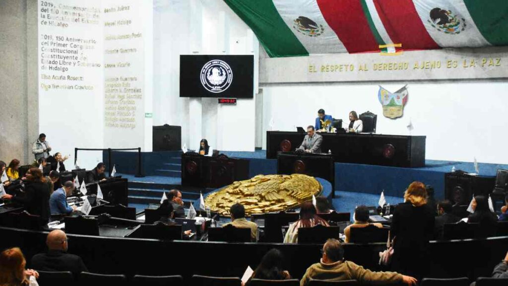 PAN Hidalgo presenta reforma para que conductores cedan el paso a peatones y ciclistas
